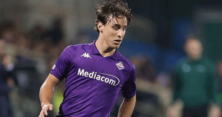 Fiorentina player Edoardo Bove collapses, Serie A game abandoned
