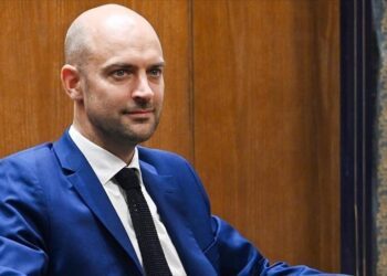 Paris’ top diplomat flies to DR Congo after attacks on French embassy