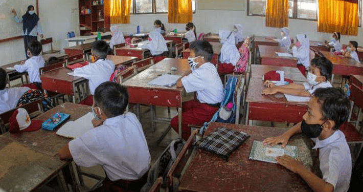 Indonesia launches free meals programme to combat malnutrition in schools