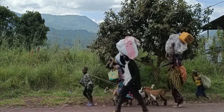 Thousands displaced as rebels advance toward eastern Goma in Congo