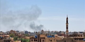 South Sudan rocked by heavy gunfire as Sudanese businesses looted