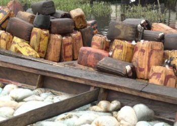 Navy arrests nine suspected oil thieves in Akwa Ibom