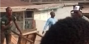 LG Crisis: Thugs invade Osun council secretariat