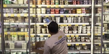 Trump defiant as EU threatens US food ban: ‘They’re just hurting themselves!’
