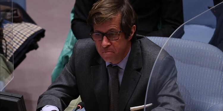 Russia summons French ambassador over detention of employee at Paris airport