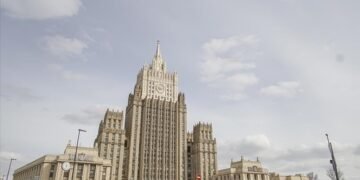 Russia blacklists 21 UK lawmakers over sanctions, anti-Moscow rhetoric