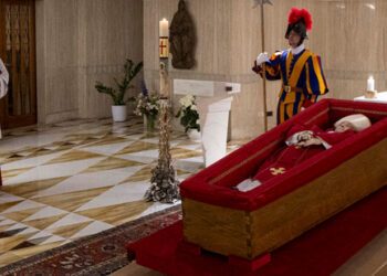 Pope Francis’ body moved to St. Peter’s Basilica for public view