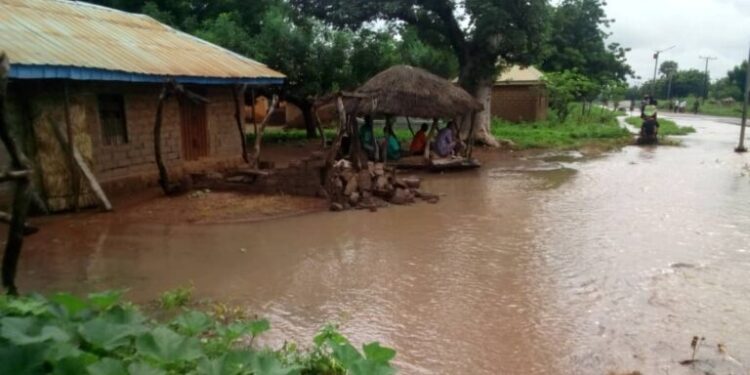 Flood: NEMA urges Rivers, Bayelsa residents to seek higher ground