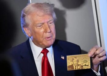 Trump presents ‘Gold Card’ for rich immigrants to U.S.