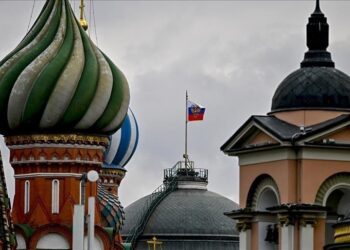 Kremlin says Russia needs to analyze US-Ukraine minerals deal before making any comment