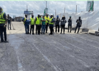 The federal government, on Wednesday, declared permanent repairs carried out on  Independence Bridge in Lagos, assuring the state residents that the structure had become safe and stable.