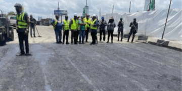 The federal government, on Wednesday, declared permanent repairs carried out on  Independence Bridge in Lagos, assuring the state residents that the structure had become safe and stable.