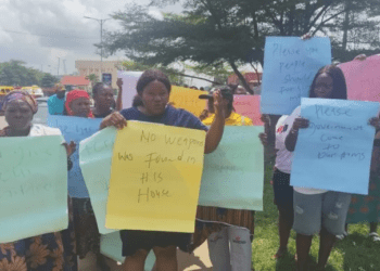 Edo women storm state assembly with children to seek release of husbands