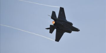 British F-35 jet makes emergency landing in southern India