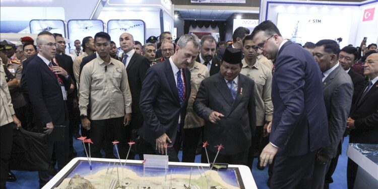 Indonesia holds international defense exhibition
