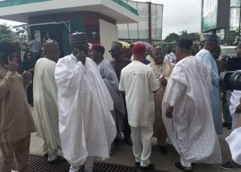 Police, NSCDC take over PDP secretariat, stop BoT meeting