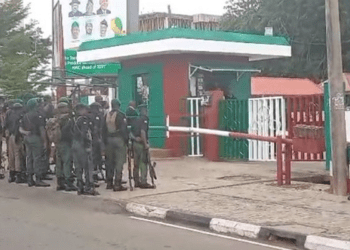 Officers deployed to PDP secretariat to prevent ‘fighting’ members from ‘breaking things’: Police