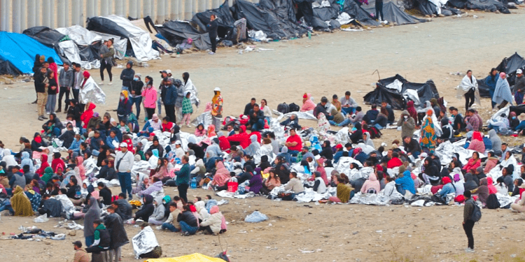 One million refugees get entry permits to 38 countries