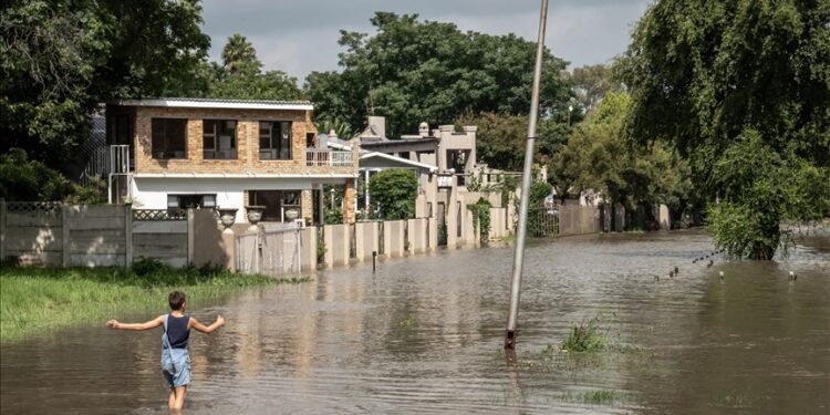 Death toll in South Africa floods rises to 49 as search continues