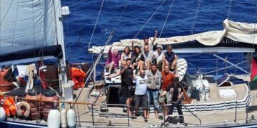 Sweden in contact with Tel Aviv after Israel intercepts aid ship, detains activists