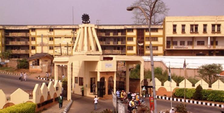 Ibadan Polytechnic students beg Makinde to reconsider renaming of institution after Olunloyo