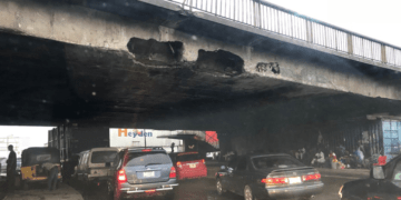 FG earmarks N17 billion for renovation of Lagos bridge damaged by fire