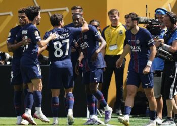 PSG pulverise miserable Madrid 4-0, face Chelsea in CWC final