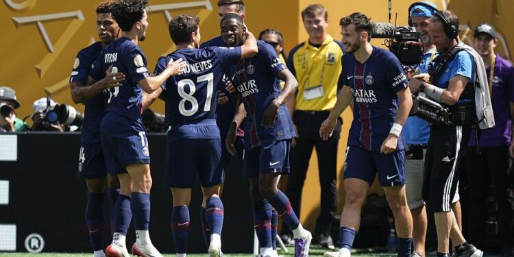 PSG pulverise miserable Madrid 4-0, face Chelsea in CWC final