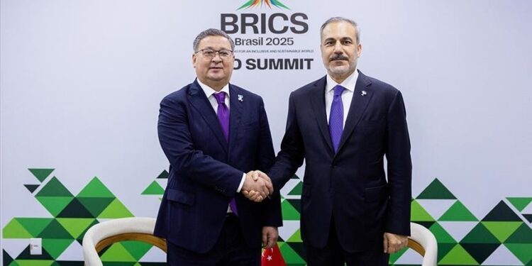 Turkish foreign minister meets Kazakh counterpart at BRICS summit in Brazil