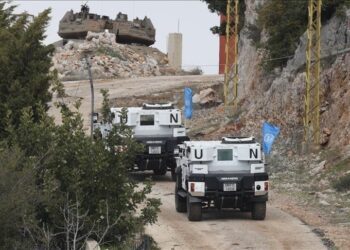 UN peacekeepers patrol pelted with stones in southern Lebanon
