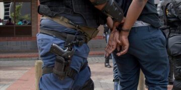 Zambia arrests 4 Chinese among 7 for attempting theft of zinc-oxide shipment bound for Singapore