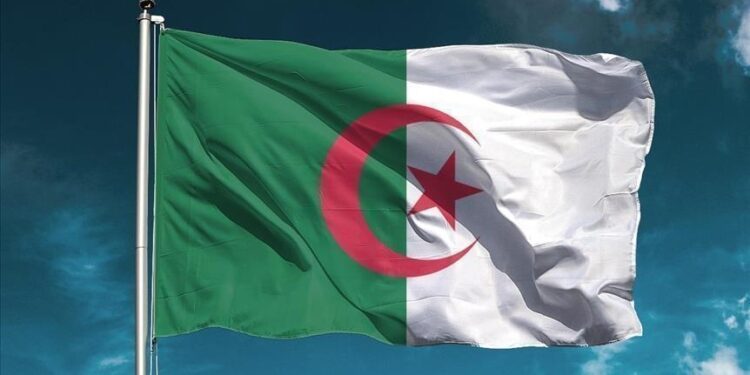 Algeria withdraws VIP airport, port access cards from French Embassy