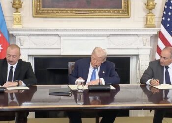 Armenia, Azerbaijan ink peace ‘roadmap’ during White House ceremony