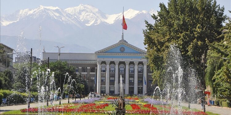Eurasian Economic Union premiers meet in Kyrgyzstan, discuss expanding trade ties