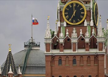 Kremlin says Russia, Ukraine continue contacts via heads of negotiation groups