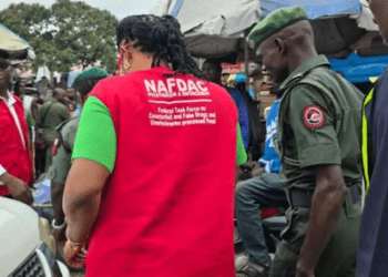NAFDAC raids hawkers, seizes fake drugs in Abuja, Lagos