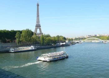 Bodies of four men found floating on Seine River near Paris