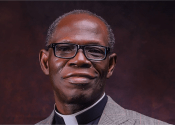 Nigerians must remain prayerful to achieve greatness, says CAC president