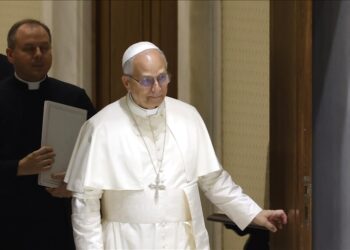 Pope Leo discusses situation in Mideast with Bahrain’s crown prince