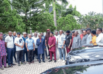 Otti gifts brand new cars to Abia perm secs, ends riding tricycles to work