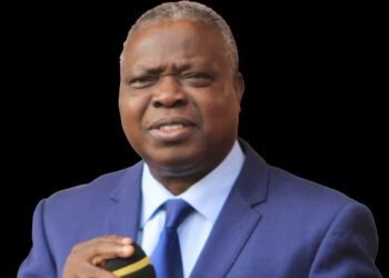 Cleric warns Nigerians against falsifying travel documents, distances self from purported deportation