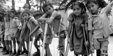 Indonesia ends polio virus type 2 outbreaks after massive vaccination drive