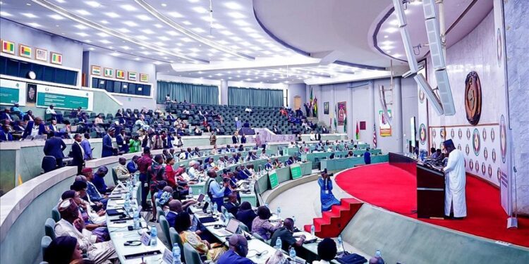 African Union, ECOWAS condemn Benin coup attempt, express support for government