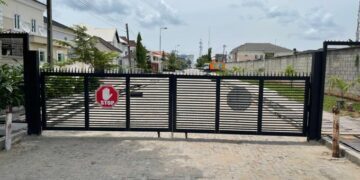 Yuletide: Lagos orders opening of gated streets from 5:00 a.m. to 11:00 p.m. daily