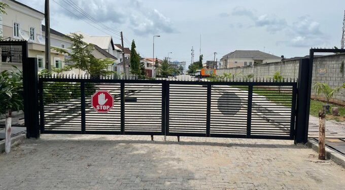 Yuletide: Lagos orders opening of gated streets from 5:00 a.m. to 11:00 p.m. daily