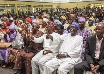 Few civil servants return to work after New Year’s celebration