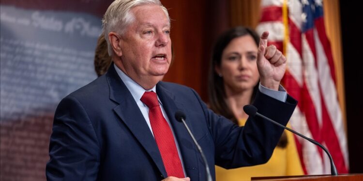 US Sen. Graham warns Cuba’s ‘days are numbered’ after US military action in Venezuela