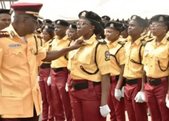 Lagos: LASTMA impounds 27 buses for overloading