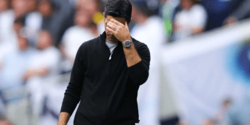 Title race setback for Arsenal as Gunners bottle two-goal lead in draw with Wolves