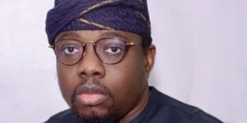 Osun speaker, 24 PDP lawmakers defect to Accord Party